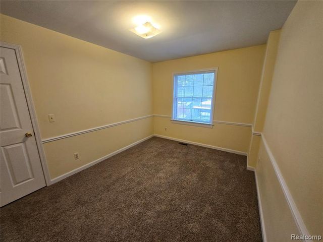 3810 Rochester Road, Royal Oak, MI 48073