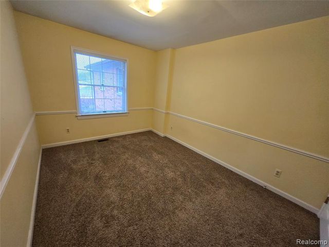 3810 Rochester Road, Royal Oak, MI 48073