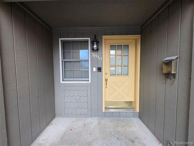 3810 Rochester Road, Royal Oak, MI 48073