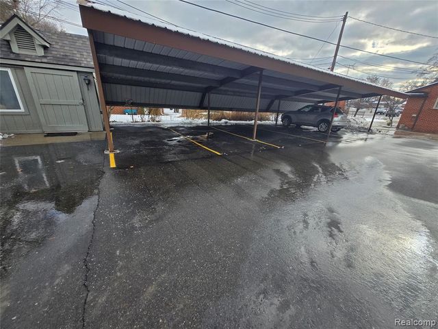 3810 Rochester Road, Royal Oak, MI 48073