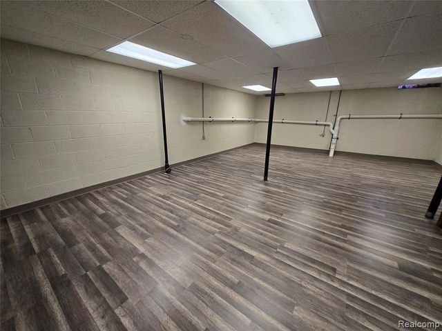 3810 Rochester Road, Royal Oak, MI 48073