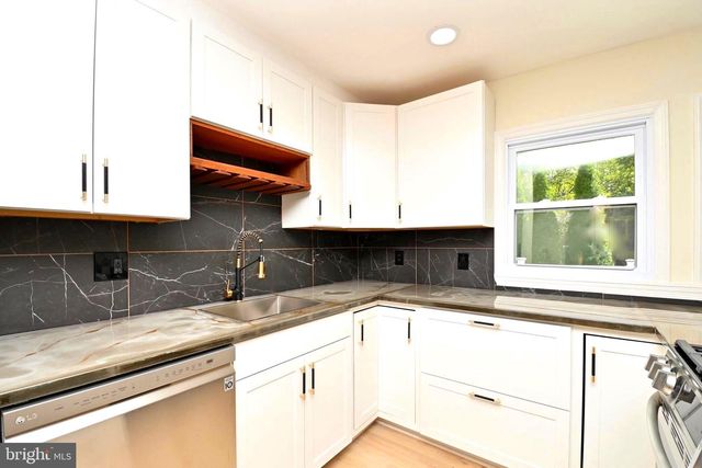 7215 WILLOW OAK PL, Springfield, VA 22153