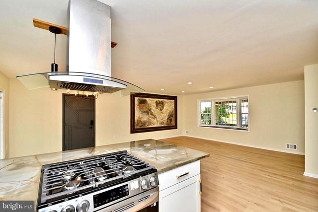 7215 WILLOW OAK PL, Springfield, VA 22153