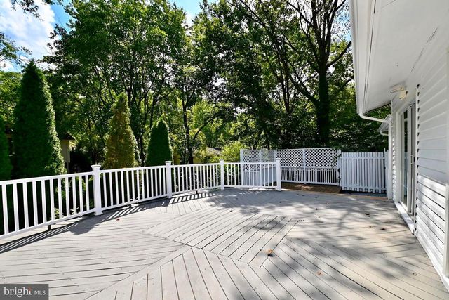 7215 WILLOW OAK PL, Springfield, VA 22153