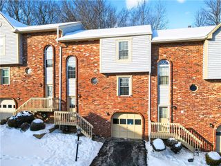 2202 Timberglen Drive, North Fayette, PA 15126