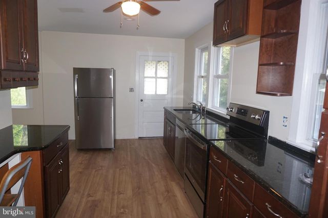 18 OAKLAND ST, Princeton, NJ 08540