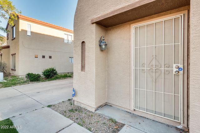 8337 W HUGHES Drive, Tolleson, AZ 85353
