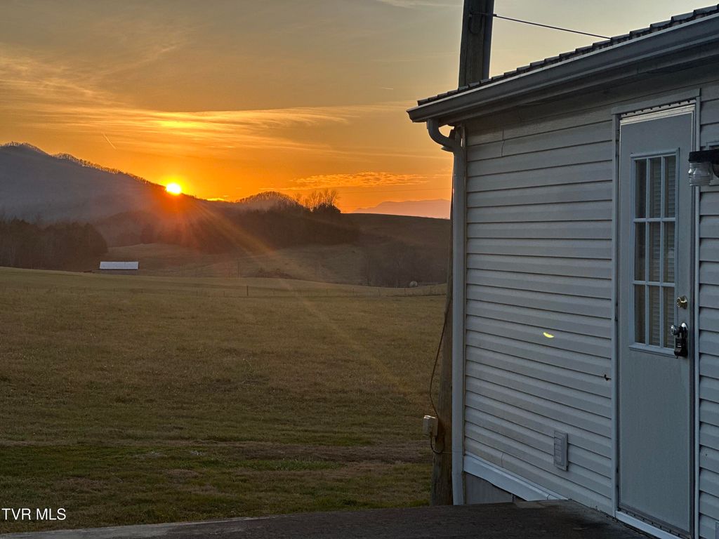 3289 Long Creek Road, Parrottsville, TN 37843