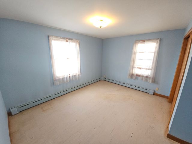 279 N State Street, Hampshire, IL 60140