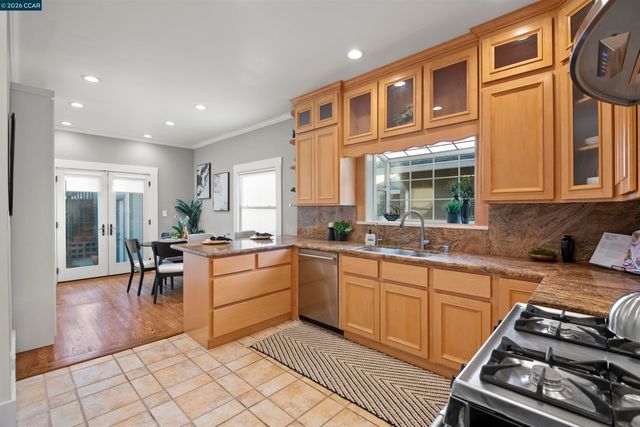 5428 Ruth Ave, Oakland, CA 94601