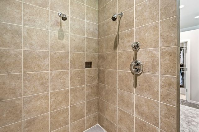 1970 Red Hill Drive Ne, Grand Rapids Twp, MI 49301
