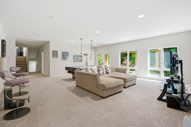 1970 Red Hill Drive Ne, Grand Rapids Twp, MI 49301