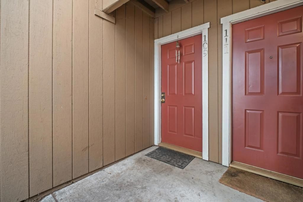 Image 25 of property listing at 2599 Easton Lane 109, San Jose, CA 95133