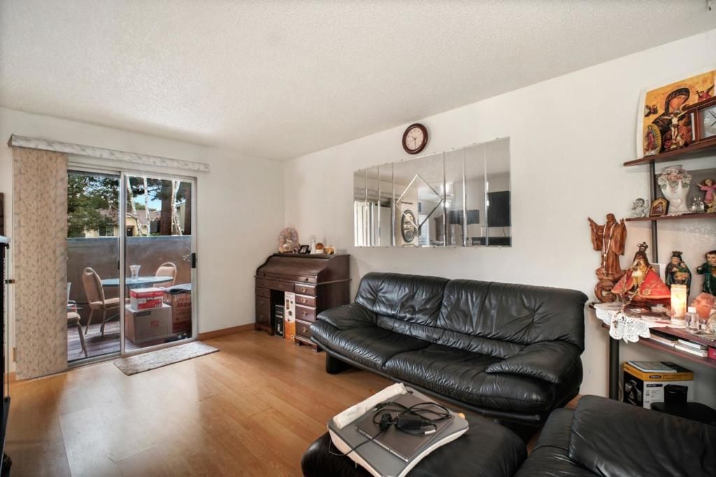 Image 3 of property listing at 2599 Easton Lane 109, San Jose, CA 95133