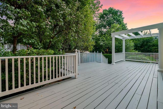3001 MCKINLEY ST NW, Washington, DC 20015