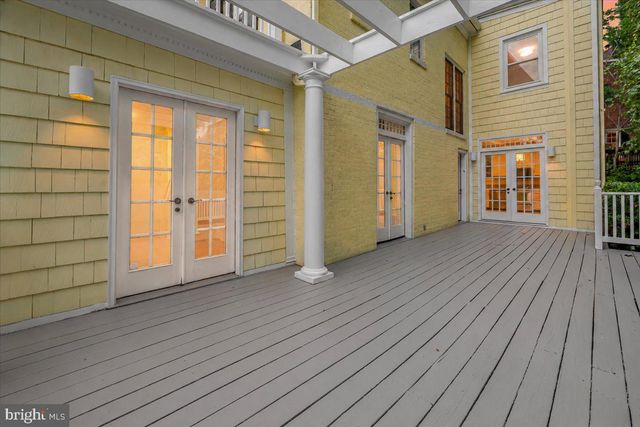 3001 MCKINLEY ST NW, Washington, DC 20015