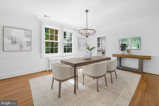 3001 MCKINLEY ST NW, Washington, DC 20015