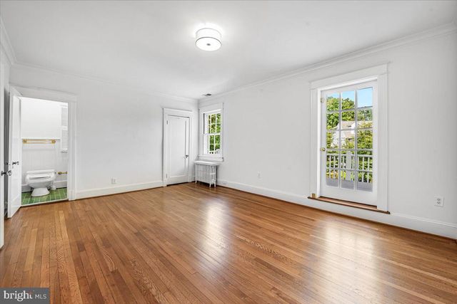 3001 MCKINLEY ST NW, Washington, DC 20015