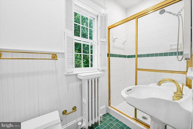 3001 MCKINLEY ST NW, Washington, DC 20015