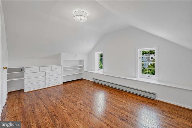 3001 MCKINLEY ST NW, Washington, DC 20015