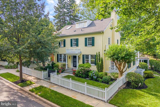 3001 MCKINLEY ST NW, Washington, DC 20015
