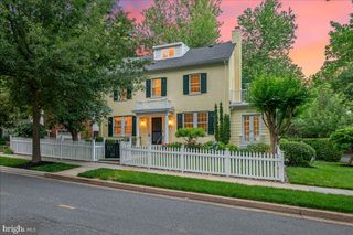 3001 MCKINLEY ST NW, Washington, DC 20015
