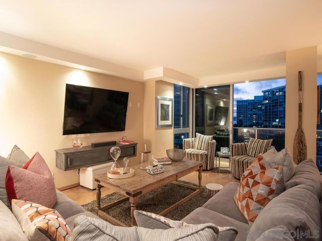 1810 Avenida del Mundo 505, Coronado, CA 92118