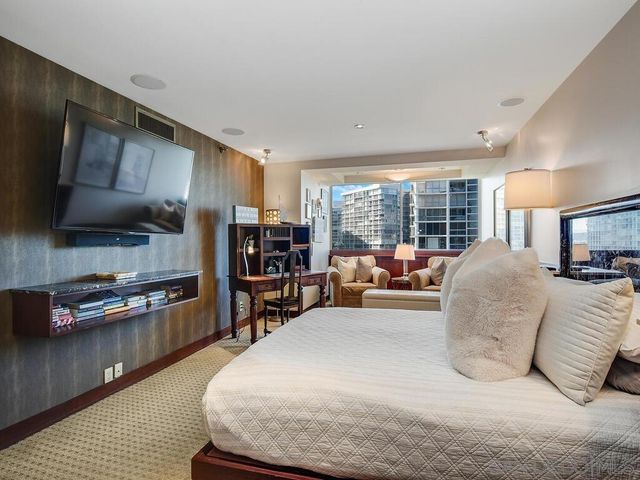 1810 Avenida del Mundo 505, Coronado, CA 92118