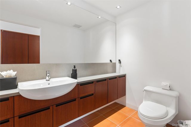 183 Old Field Road, Old Field, NY 11733