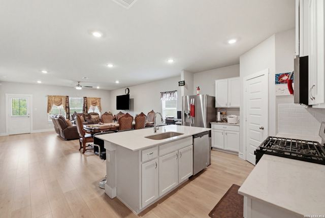 14314 LAVACA SPGS, San Antonio, TX 78253