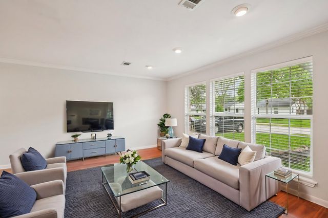 13640 Spring Grove Avenue, Dallas, TX 75240