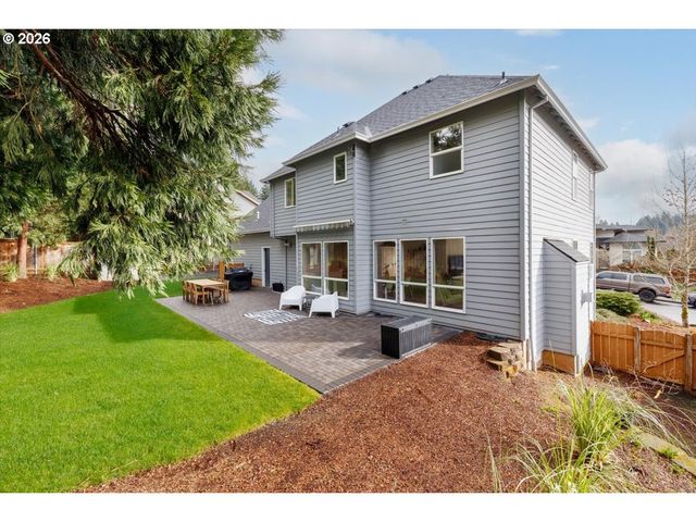 36745 ELDRIDGE Dr, Sandy, OR 97055