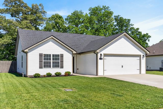 1489 Fredrick Dr, Clarksville, TN 37042
