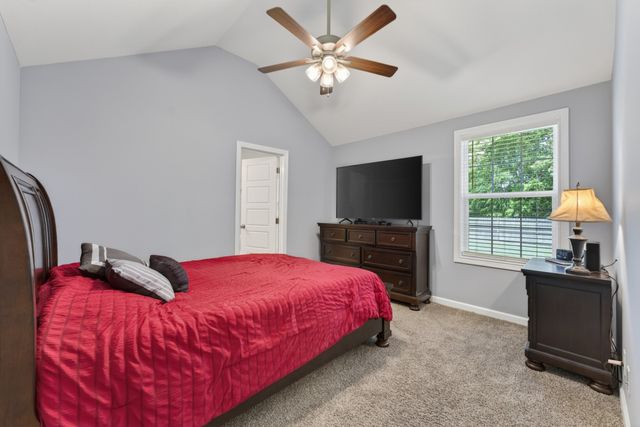 1489 Fredrick Dr, Clarksville, TN 37042