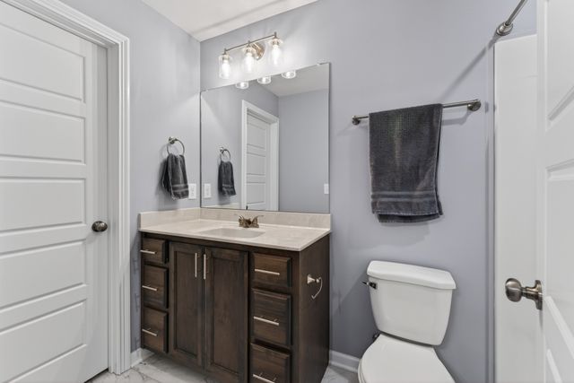 1489 Fredrick Dr, Clarksville, TN 37042