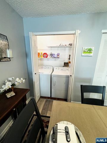 807 Sassafras Court, Mahwah, NJ 07430