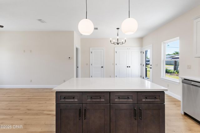 225 W 13th Street, Panama City, FL 32401