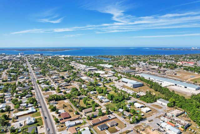 225 W 13th Street, Panama City, FL 32401