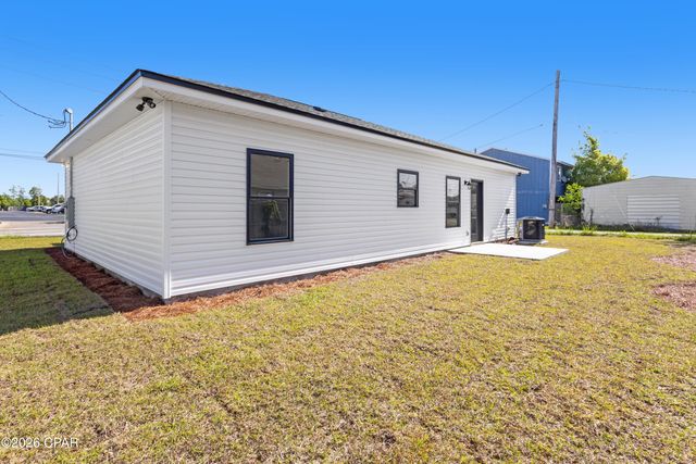 225 W 13th Street, Panama City, FL 32401