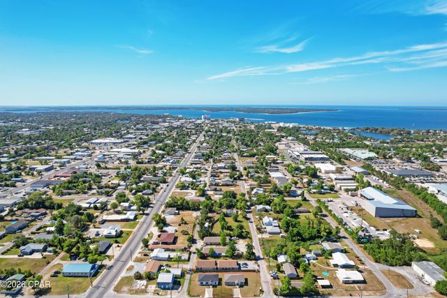 225 W 13th Street, Panama City, FL 32401