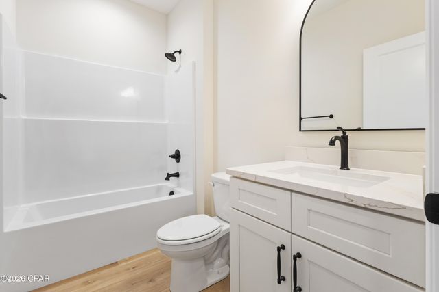 225 W 13th Street, Panama City, FL 32401