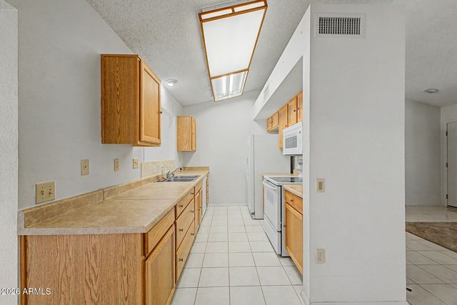 14623 W YOSEMITE Drive, Sun City West, AZ 85375