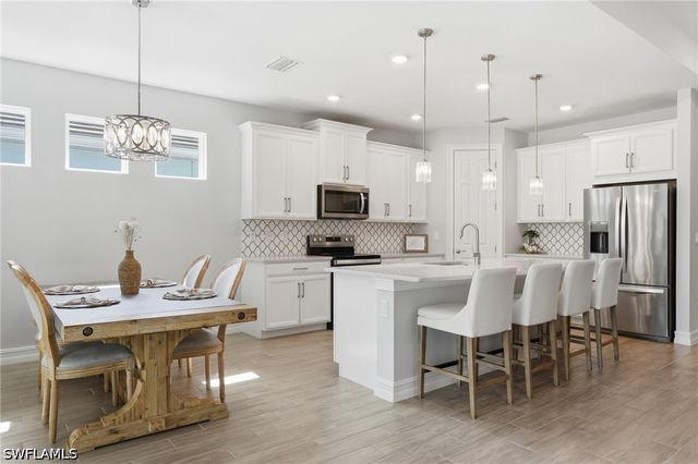 28040 Seasons Tide AVE, Bonita Springs, FL 34135