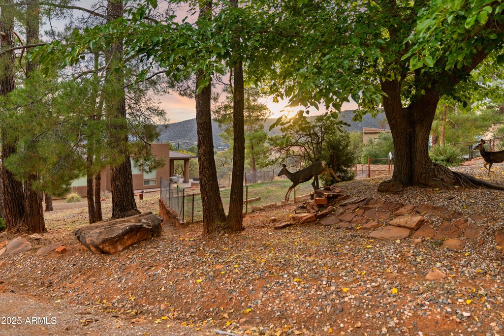 Image 3 of property listing at 195 Courthouse Butte Road, Sedona, AZ 86351