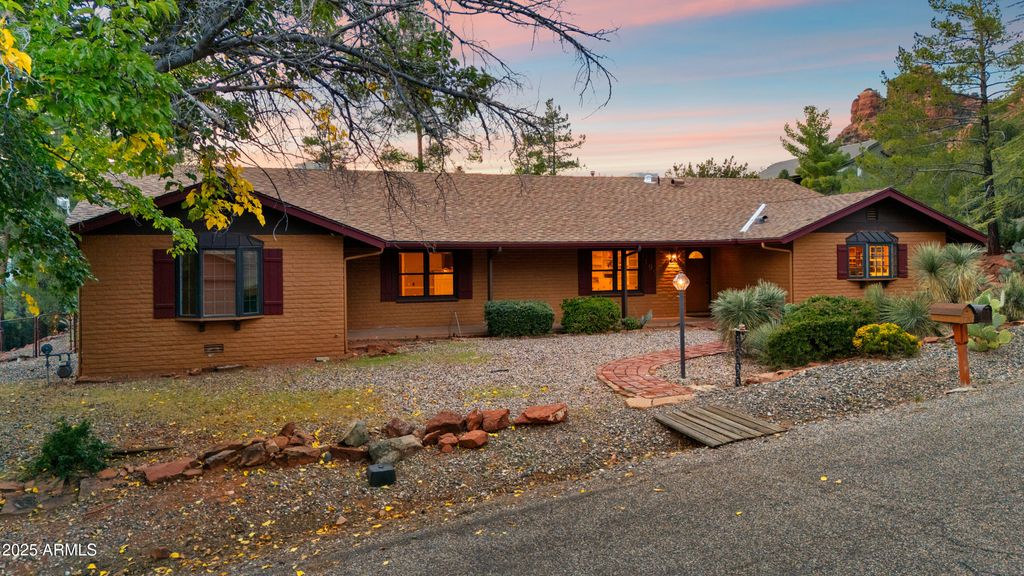 Image 4 of property listing at 195 Courthouse Butte Road, Sedona, AZ 86351