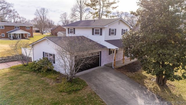 1835 Greenhills Drive, Madison, IN 47250