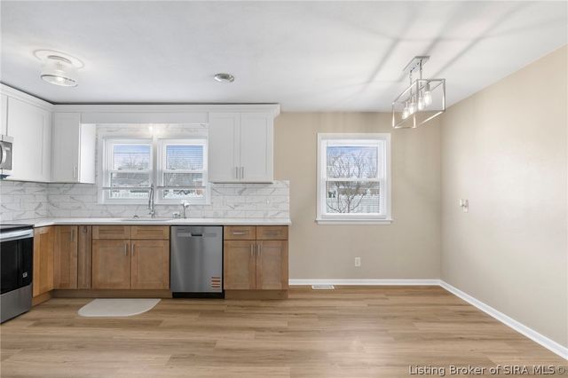 1835 Greenhills Drive, Madison, IN 47250