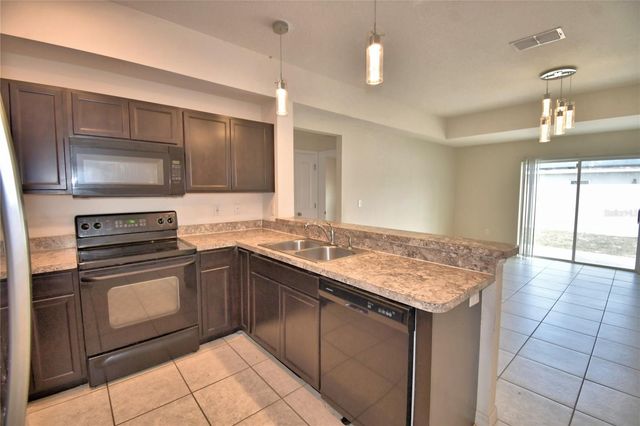 17 ZINNIA LANE E, Kissimmee, FL 34759