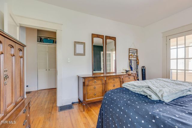 302 Daytona Place, Elizabethton, TN 37643