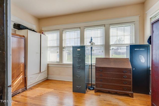 302 Daytona Place, Elizabethton, TN 37643